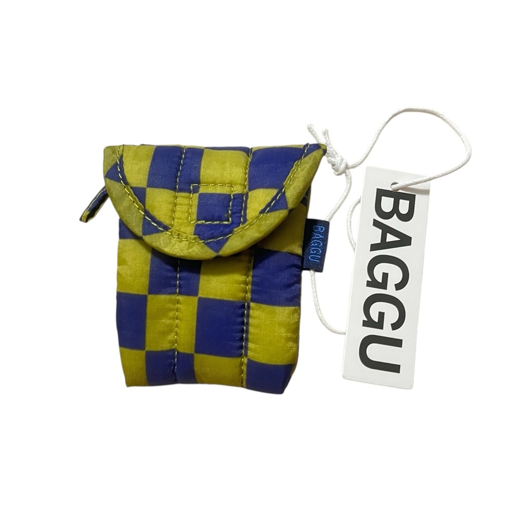 BAGGU PUFFY EARBUDS CASE 🍐 PEAR NAVY CHECK